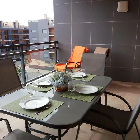 Fun & Sun דירה *